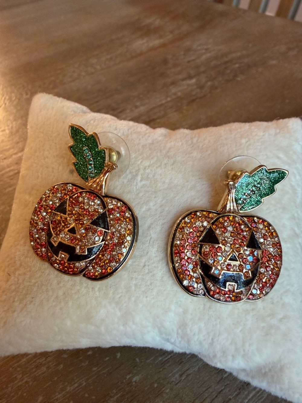 SugarFix Jack-O-Lantern Earrings - Picture 4 of 4